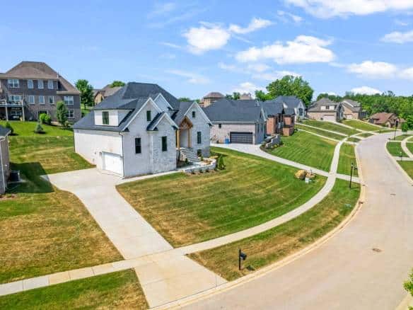 Spacious new construction home built by Mason Construction & Development on Morningside Drive.